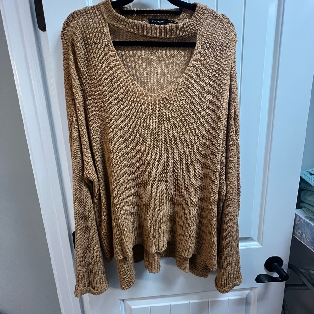 Women’s v neck sweater